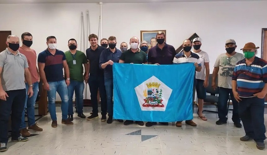 Caminhoneiros de Capitão se reúnem com prefeito para reivindicar melhorias para a classe no município