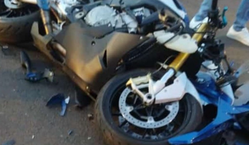 Colisão entre carro e moto deixa dois feridos em Realeza