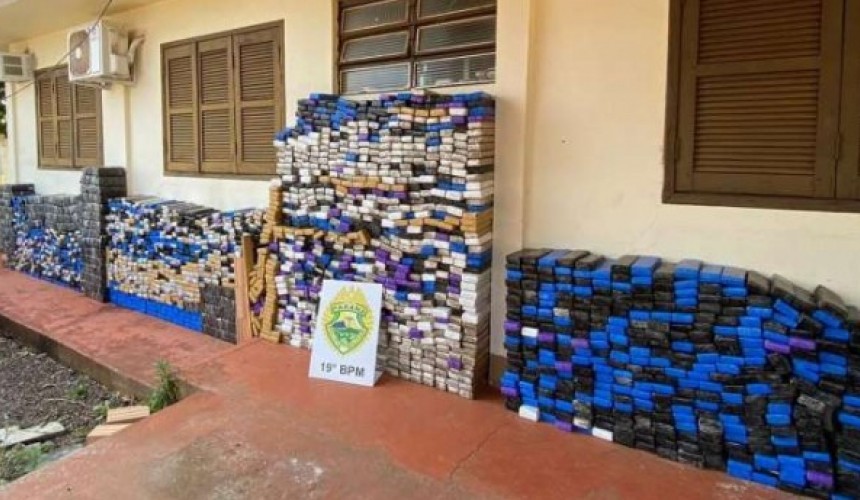 Polícia Militar apreende 1.760 quilos de maconha em Cafelândia