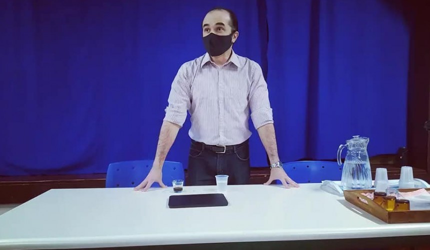 Projeto Geração Atitude: Promotor de Justiça de Capitão visita escola e conversa com adolescentes do município