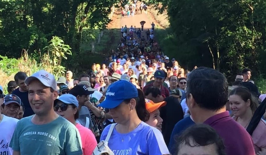 Mais de 500 pessoas participaram da 1ª Romaria em honra à Nossa Senhora Aparecida em Capitão