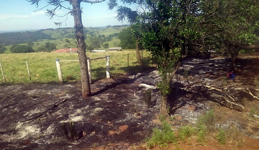 Bombeiros de Capitão atenderam duas ocorrências de incêndio neste feriado
