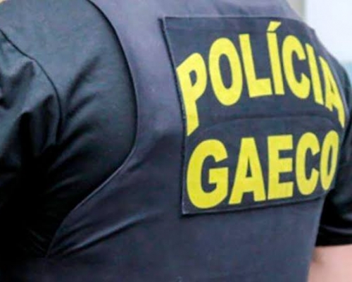 Sete pessoas são presas no oeste do Paraná, suspeitas de integrar quadrilha de desvio de ração para animais