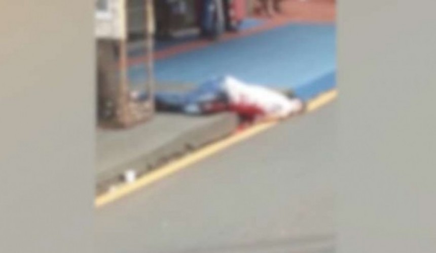 Homem é esfaqueado no camelódromo de Londrina