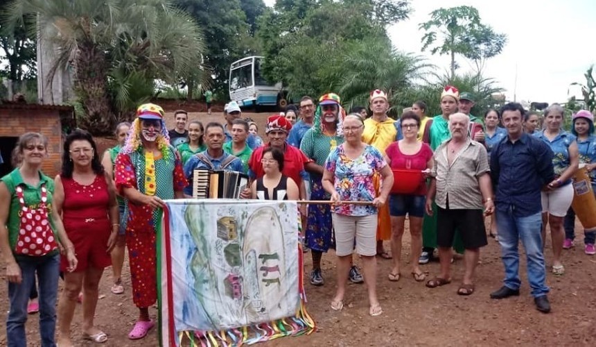 Grupo de Reis de Capitão inicia as visitas pelo interior do Município