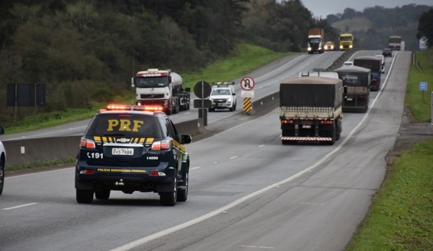 Vai pegar a estrada neste final de ano: confira dicas para fazer uma viagem segura