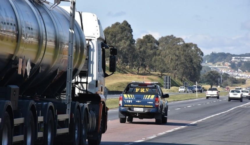 PRF inicia Operação Ano Novo 2022