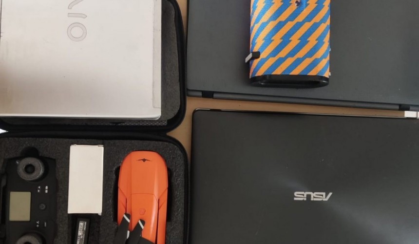 Argentino é preso após furtar cinco notebooks, drone e dinheiro em Capanema