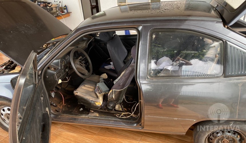 Polícia Civil de Capitão apreende carro carregado de objetos oriundos de furto
