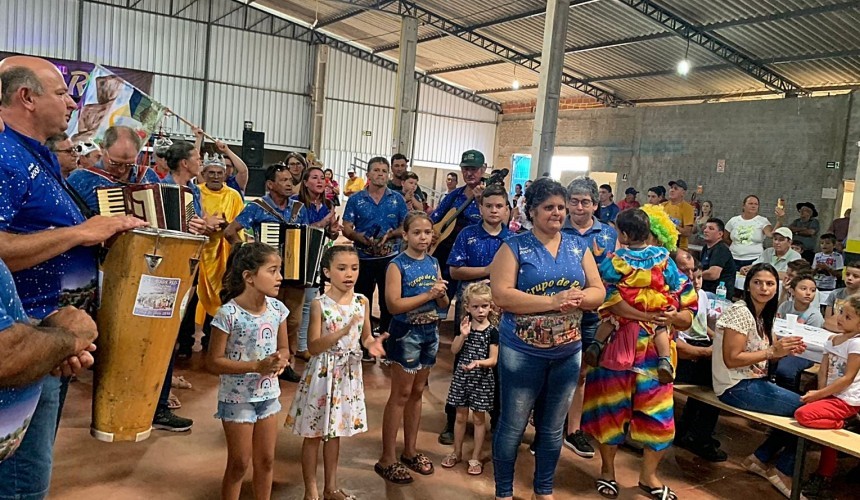 Mais de 1000 pessoas participaram do almoço de encerramento da Folia de Reis em Capitão