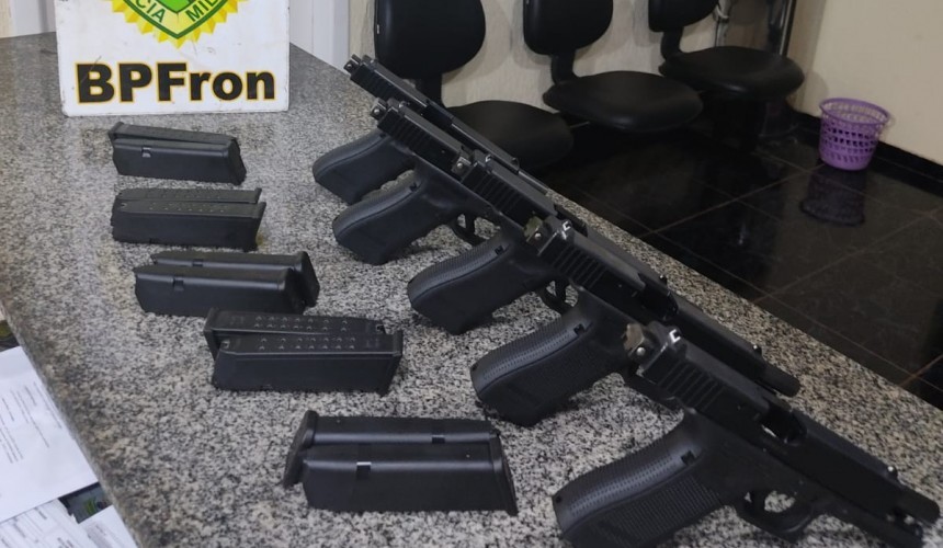 BPFRON apreende cinco armas de fogo em Capitão Leônidas Marques-PR
