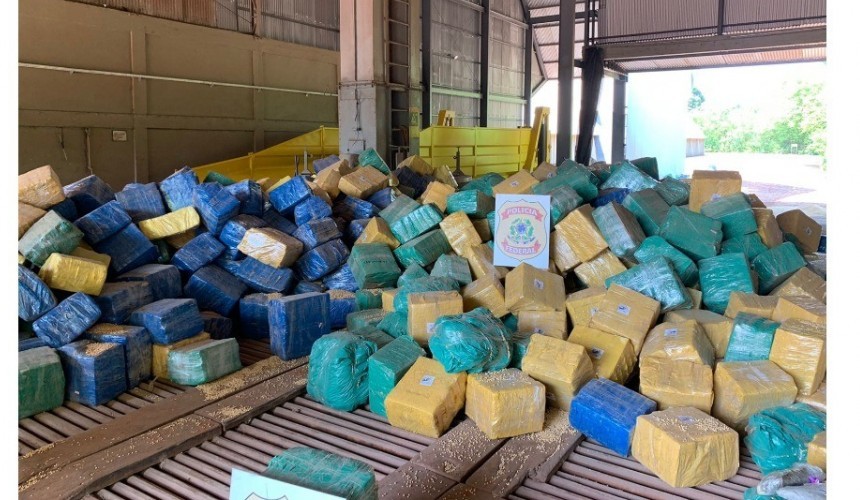 Homem é preso com aproximadamente 20 toneladas de maconha na ponte Ayrton Senna entre Mundo Novo e Guaíra