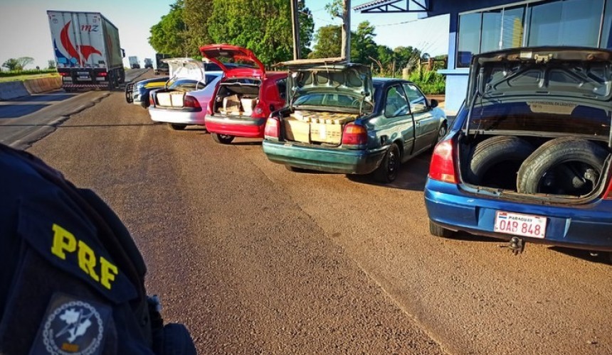 PRF apreende quase 50 pneus e 9 mil maços de cigarros em Lindoeste