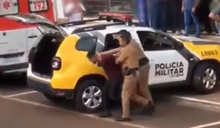 Homem bêbado tenta agredir socorristas do SAMU e acaba preso em Dois Vizinhos