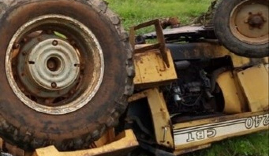 Fatalidade: Agricultor morre após trator tombar em Coronel Domingos Soares