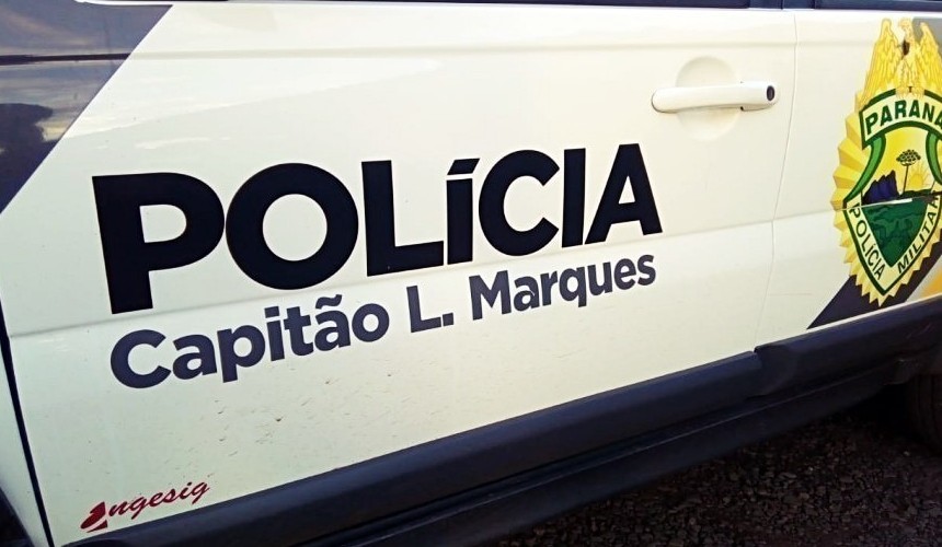 Policia de Capitão apreende motocicleta com licenciamentos vencidos e conduzida por mulher sem CNH