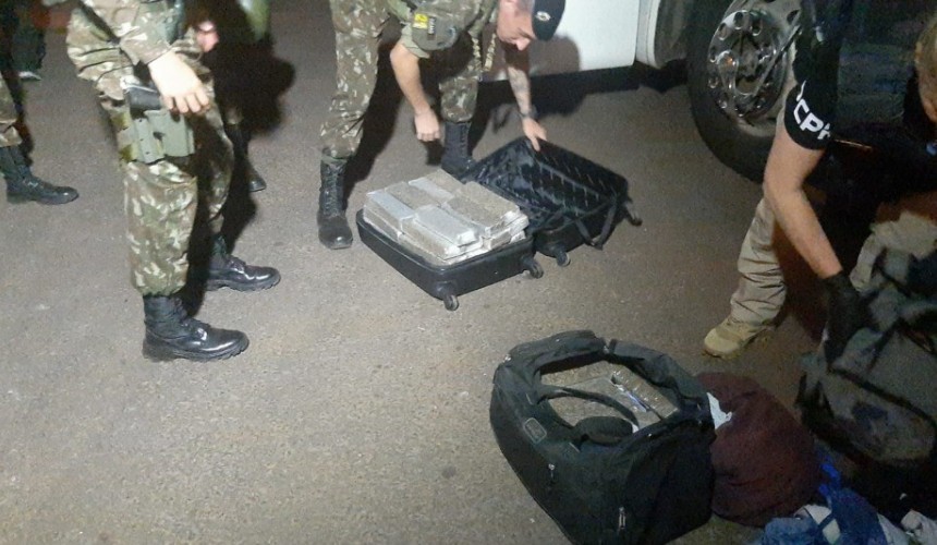 Exército e Denarc apreendem 30 quilos de maconha durante Operação Ágata em Cascavel