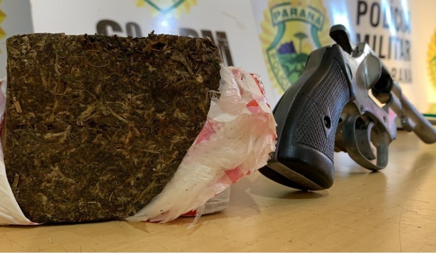 Três jovens são presos com 110 quilos de maconha em Cascavel