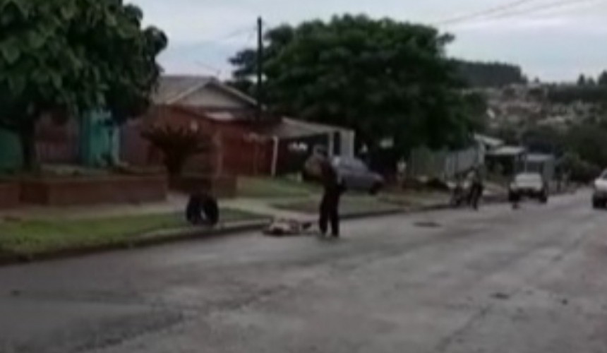 Outro homem é baleado no bairro Cataratas, ele foi encontrado morto na rua em Cascavel