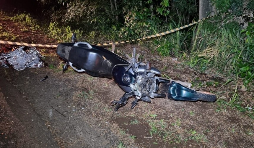 Dois homens morrem em acidente com motocicleta na PR-281