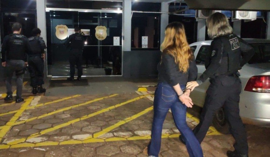 Mulher é detida com mandado em aberto por dívida de pensão alimentícia em Cascavel