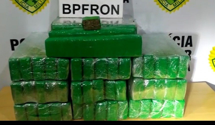 Casal é preso pelo BPFron com mais de 39 kg de maconha na rodoviária de Cascavel