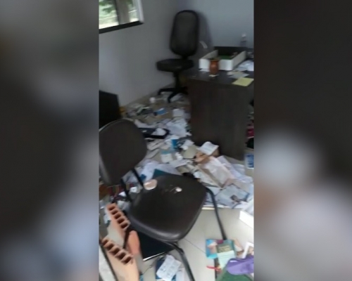 Bandidos invadem escritório, deixam bagunça e prejuízo superior a R$ 20 mil em Boa Vista da Aparecida