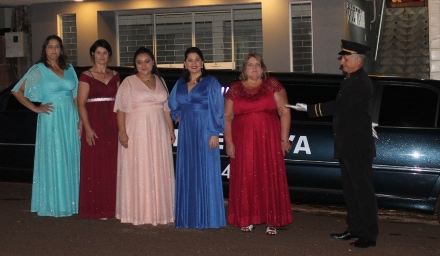 2ª Edição: Interativa FM e empresas parceiras proporcionaram um dia de Rainha para cinco Mães