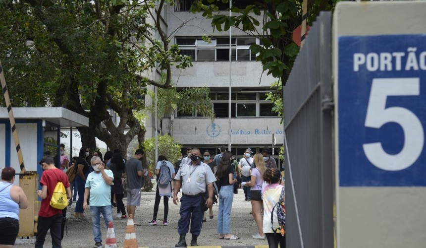 Enem 2022: prazo para inscrição começa na terça-feira