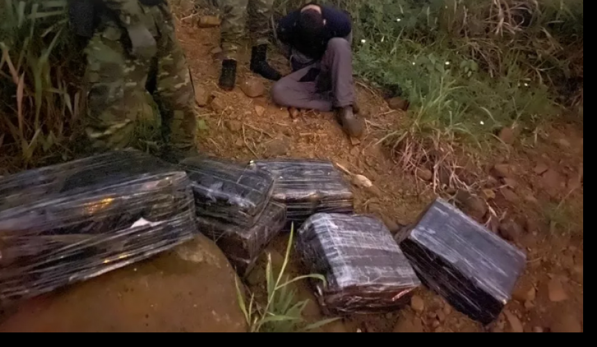 Menor é apreendido em posse de 263 kg de maconha em Foz do Iguaçu
