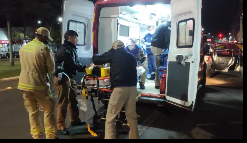 Rapaz esfaqueado em fila de drive-thru morre no Hospital Universitário