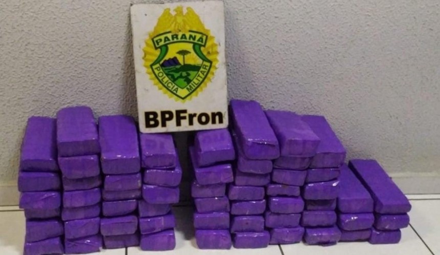 BPFRON apreende drogas em ônibus na cidade de Realeza