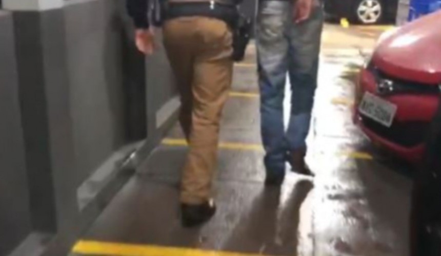 Jovem bate no pai e é preso em Cascavel