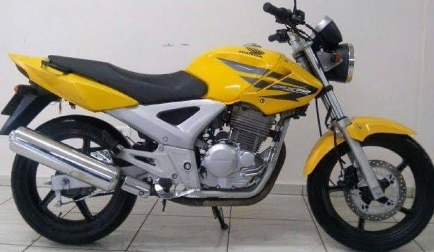 Moto é furtada de garagem de residência em Santa Izabel do Oeste