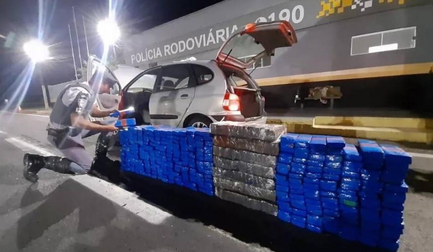 Casal de Boa Vista da Aparecida que estava sendo procurado por familiares é preso com mais de 300 kg de maconha