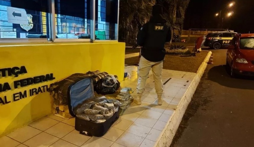 PRF apreende quase 4 toneladas de maconha no final de semana no Paraná