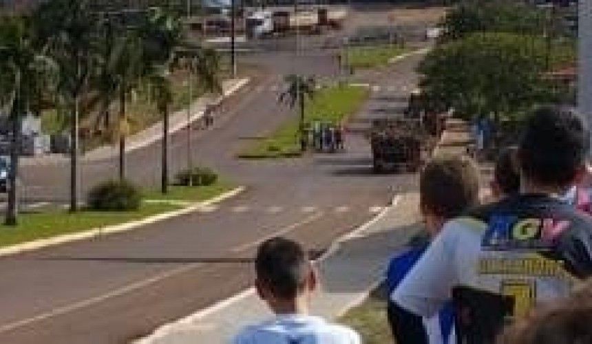 Acidente entre carro e bicicleta deixa uma pessoa ferida em Santa Lúcia