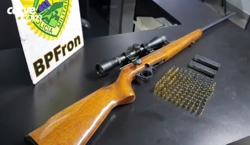 Homem é detido pelo BPFron com espingarda e munições em Santa Tereza do Oeste