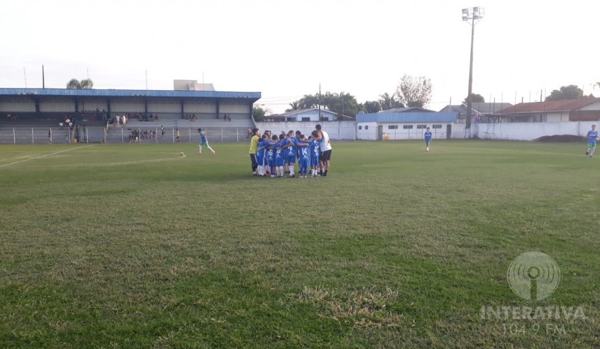 Capitão recebe atletas de Toledo para jogos de futebol das categorias de base