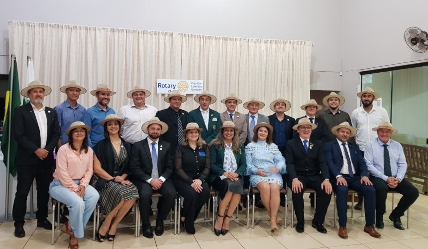 Neli Biasuz Andrade é a nova presidente do Rotary Club de Capitão