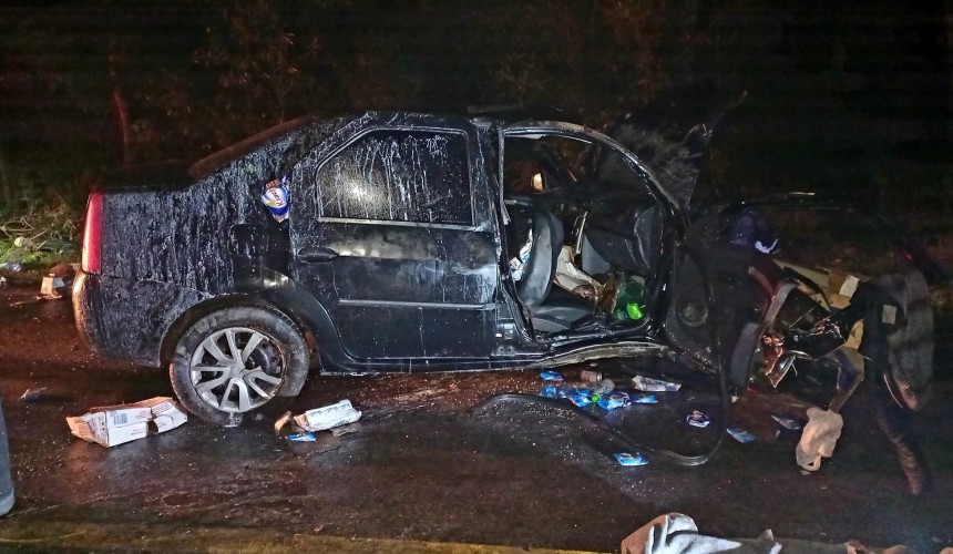 Veículo com contrabando foge de abordagem policial e sofre acidente na PR-281 em Santa Izabel do Oeste