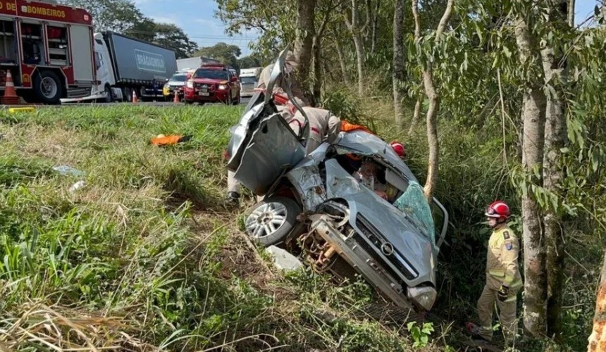 Idosos ficam gravemente feridos em acidente na PR 483, no sudoeste