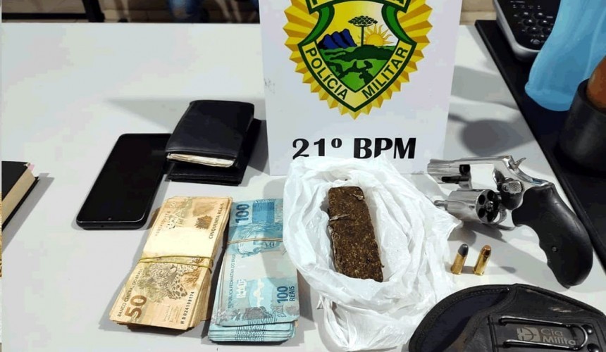 Homem é preso com drogas e arma de fogo após efetuar disparos em Barracão