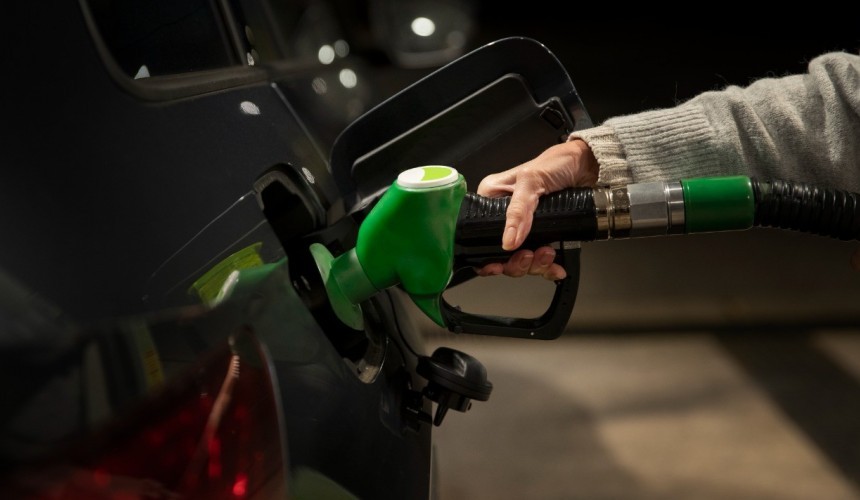 Petrobras anuncia redução de R$ 0,18 na gasolina para distribuidoras