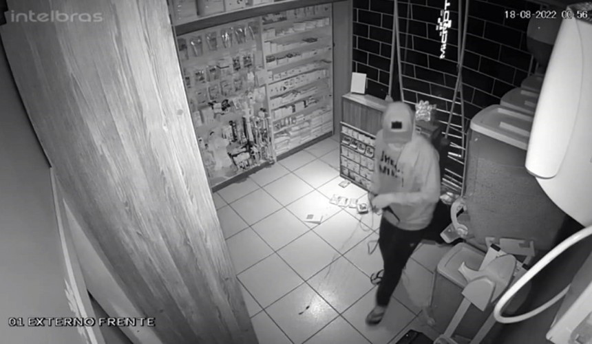 Homens arrombam e furtam objetos e dinheiro de Clínica veterinária em Boa Vista da Aparecida