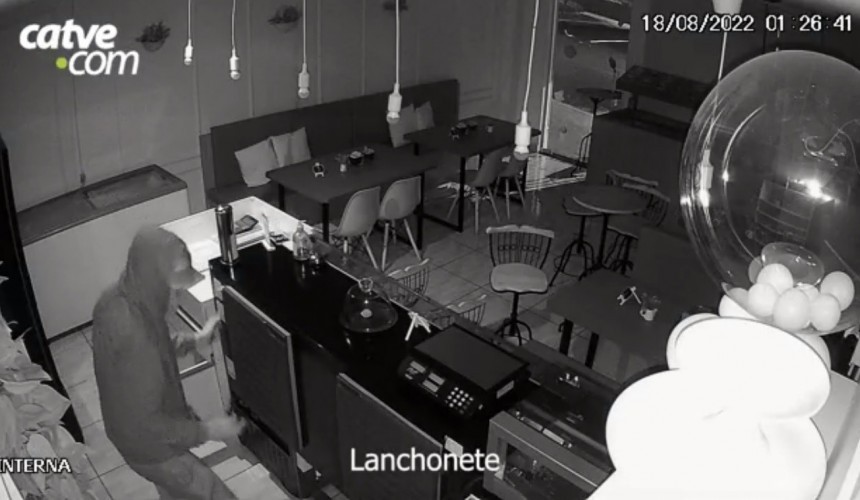 Dupla arromba comércios de Boa Vista da Aparecida