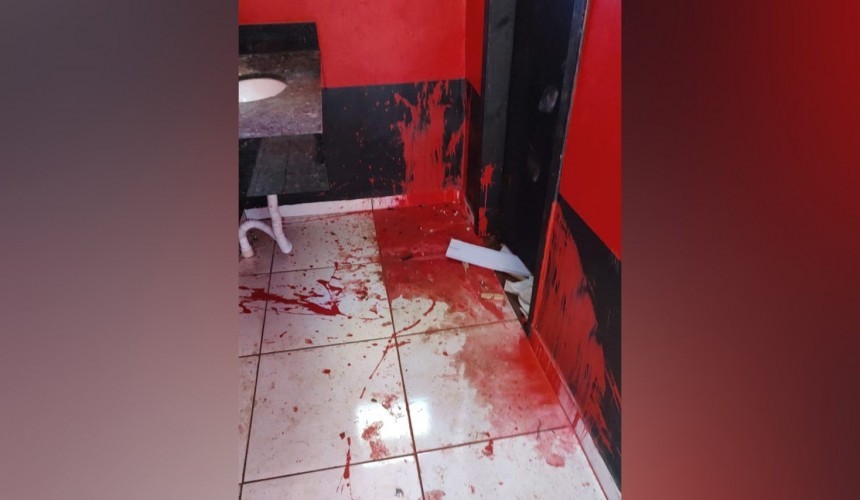 Menores são flagrados praticando furto em clube de futebol de Santo Antônio do Sudoeste