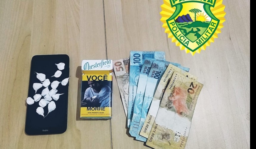 Rapaz é preso vendendo drogas próximo a escola em Capitão