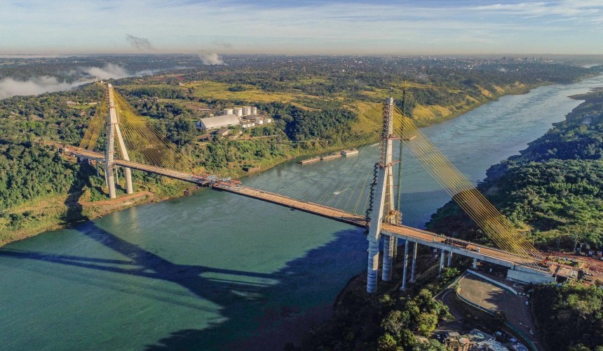 Presidentes do Brasil e Paraguai se encontram na Ponte da Integração