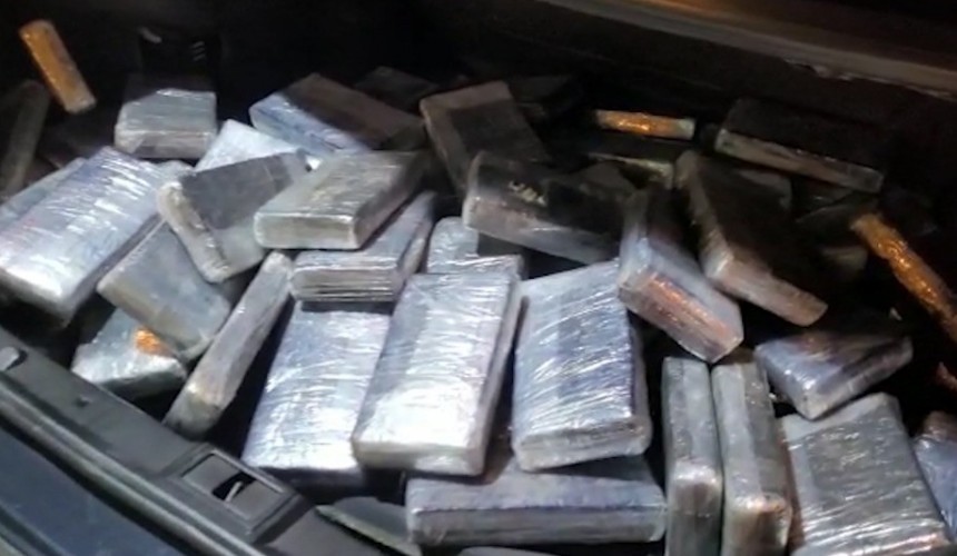 Paraguaio é detido pela PRF com quase 70 quilos de cocaína na BR 277, em Cascavel